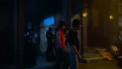 Friends, let me introduce myself. - Gremlins