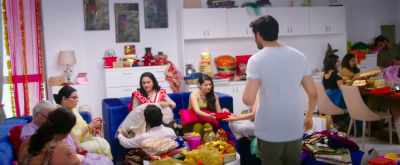 Let me know if anyone needs anything, - Sonu Ke Titu Ki Sweety