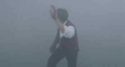 Let me-- let me in!
Let me in! - The Mist