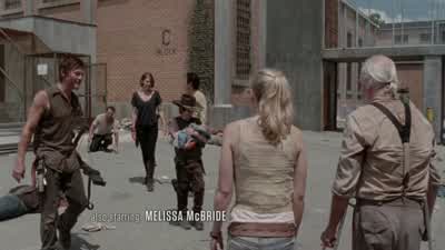 - Let me see the baby. - The Walking Dead