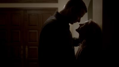 - Let me put something on it.
- Okay. - Ray Donovan