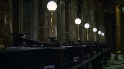 Let me see if we can--
is get up here. - Harry Potter 20th Anniversary: Return to Hogwarts