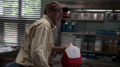 Let me see it. - Psych