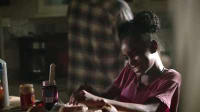 Let me see.
Look at that smile. - The Passage