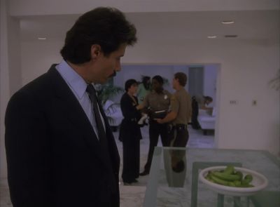 Let me see your manifest. - Miami Vice