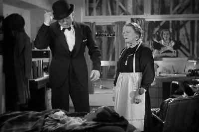 Let me see. - Murder at the Vanities