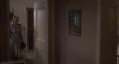 Let me show you the bedroom. - Bound for Glory
