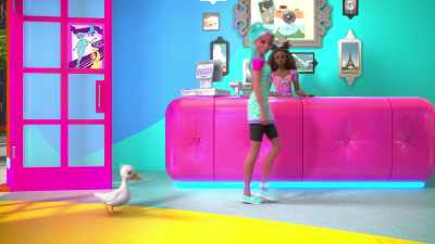 -Let me show you your new home.
-[quacks] - Barbie: A Touch of Magic