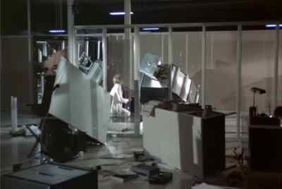 Let it stop!
Let it stop! - The Terminal Man