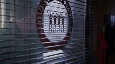 Let me take a look
at it, Miranda. - Chicago Fire