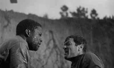 Let me try it ...
Let me try it on your shoulders. - The Defiant Ones