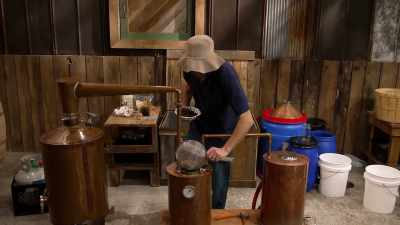  Let's charge the thumper
 with the cherries. - Moonshiners: Master Distiller