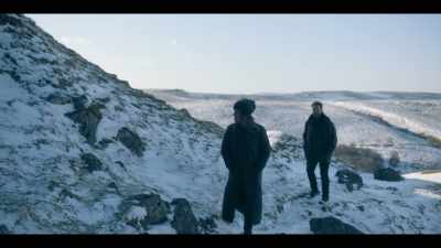 - Let's check that cave.
- Yeah, that's where I'm heading. - The Widow