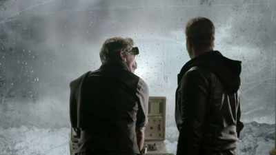 Let's close, not hainadon eyes. It's too late. - Sharknado 5: Global Swarming