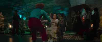 ♪ Let's dance ♪ - Wicked