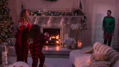 - Let's do it, darling.
- You're on in five, four, three, - Mariah Carey's Magical Christmas Special