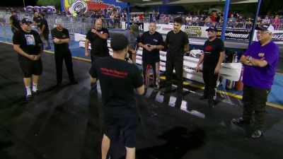 Let's draw chips and see
who has who - Street Outlaws No Prep Kings Team Attack