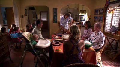 Let's eat. - Dexter