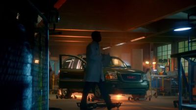 Let's get this car back
to the garage. - CSI: Miami
