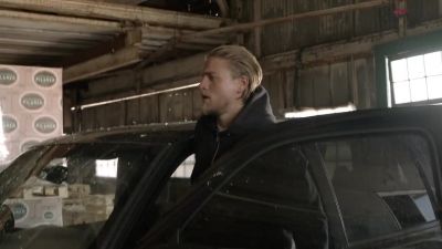 Let's get him. - Sons of Anarchy