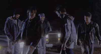 Let's get in the car.
Come on. - Tammy and the T Rex