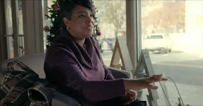 Let's get our things
together and go shopping. - Christmas at Xander Point