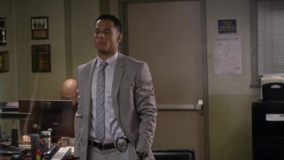 Let's get out of here. - Pretty Little Liars
