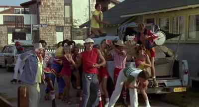Let's get out of here. - Roller Boogie