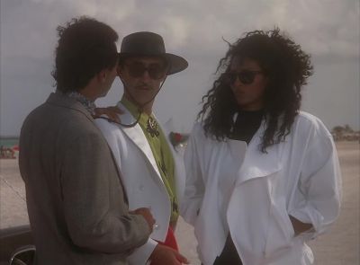 Let's get out of here.
Yeah, let's go. - Miami Vice