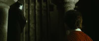 - Let's get you out of there. - Harry Potter and the Chamber of Secrets