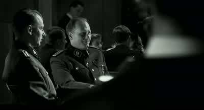 Let's get together, please. - Schindler's List