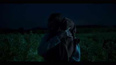 Let's go back to the car.
Shouldn't have left you. - The Baby