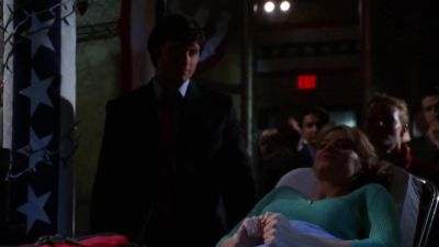 - Let's go.
- Do I really need an audience? - Smallville