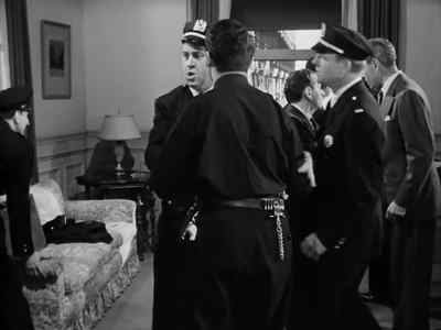 Let's go. Everybody
clear the room. Come on. - Fourteen Hours