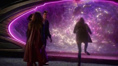 Let's go. Go, go, go! - Supergirl