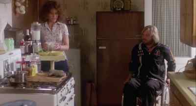 Let's go in the living room. - Coming Home