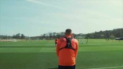 Let's go, lads. Let's
start the job. Let's go. - Mission to Burnley