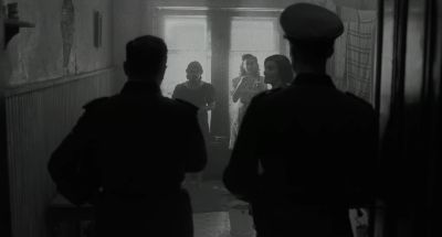 Let's go, let's get out of here. - Maria
