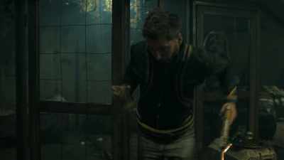 -Let's go!
-Let's go. - Vagrant Queen