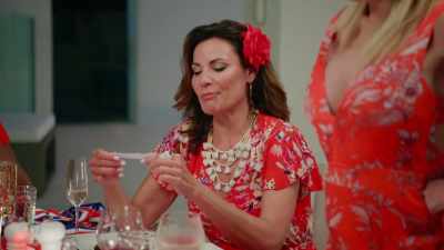 - Let's go. Let's move it.
Who is the most disrespectful? - The Real Housewives Ultimate Girls Trip