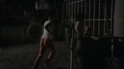 Let's go, Sharon. Move. - 9-1-1
