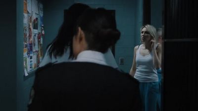 Let's go, standing by your cells
for the count. - Wentworth