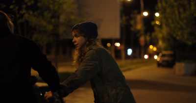 - Let's go. We have things to do.
- Leave him alone. Let him finish it. - Ramon