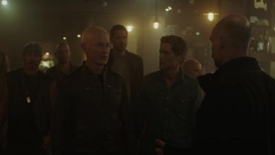 Let's have your phones. - 9-1-1: Lone Star