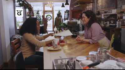 - Let's just say it's an attempt. - A Majestic Christmas