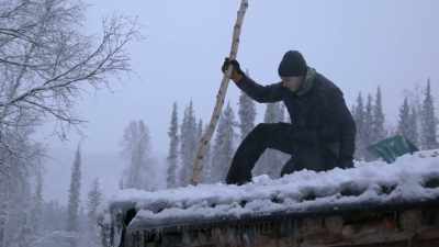 Let's just see if this will. - Life Below Zero: Next Generation