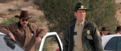 Let's just shoot some tear gas into the diner - Jay and Silent Bob Strike Back