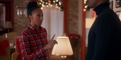 Let's keep this between
us. Dez, disappointed. - Christmas with a Kiss