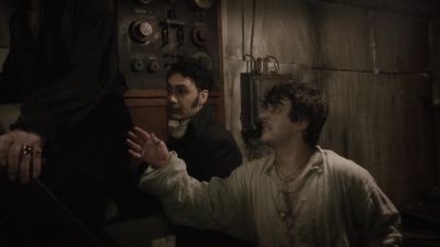 Let's kill them - What We Do in the Shadows