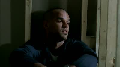 Let's look busy. - Prison Break